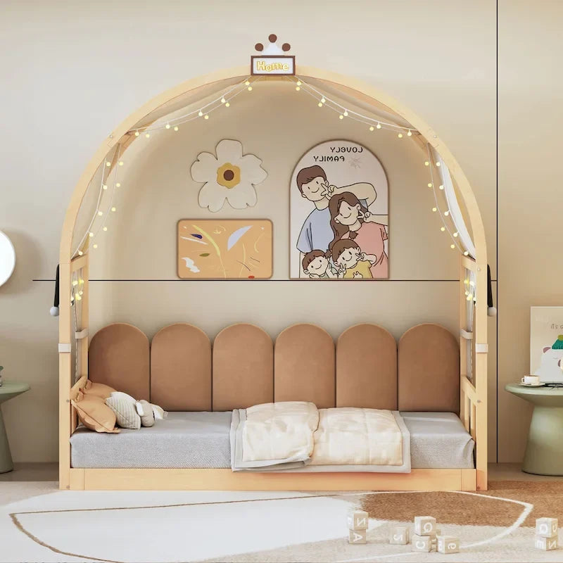 Lit plateforme Montessori au sol en bois massif, style maisonnette avec toit arqué et lit gigogne, pour filles et garçons