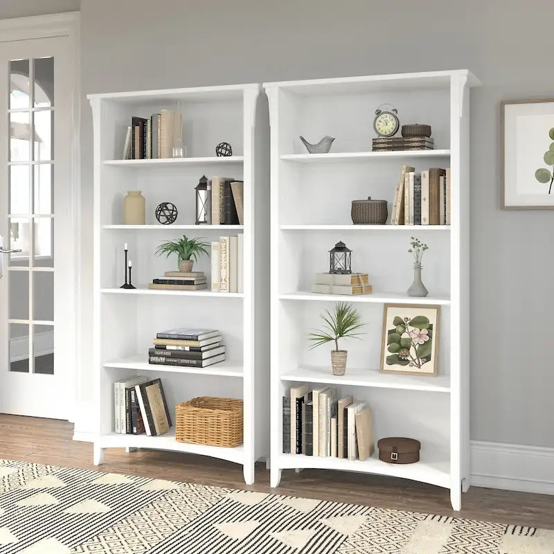 Bibliothèque haute Salinas à 5 étagères (Lot de 2) par Bush Furniture