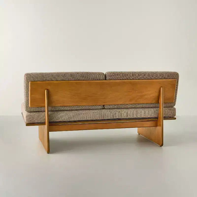 Banc Mid-Century Rembourré Tissage Champignon avec Dossier - Hearth & Hand™ avec Magnolia